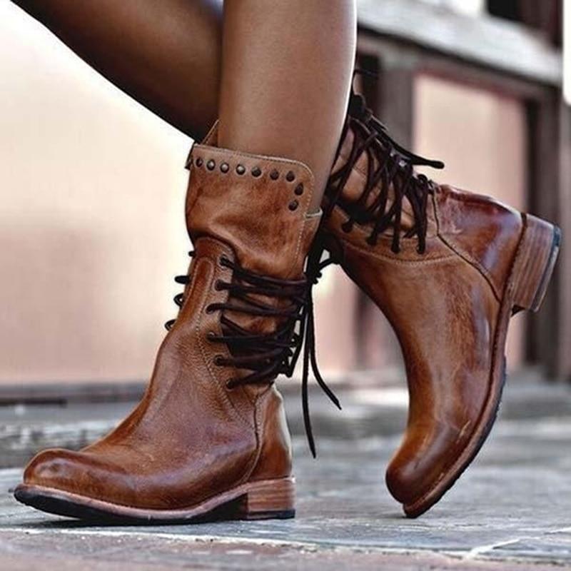 Linda | Cognac-colored lace-up shoes