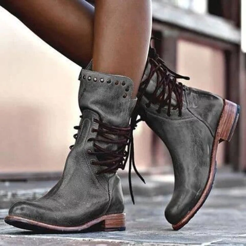 Linda | Cognac-colored lace-up shoes