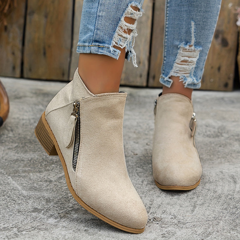 Amélia | Elegant ankle boots with side closure
