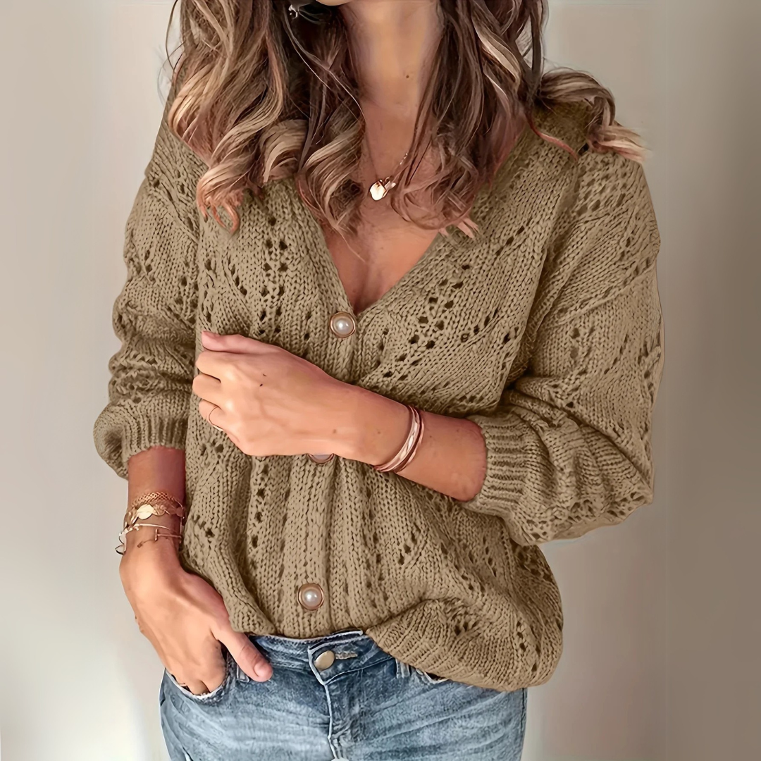 Manuela | Knitted sweater with buttons