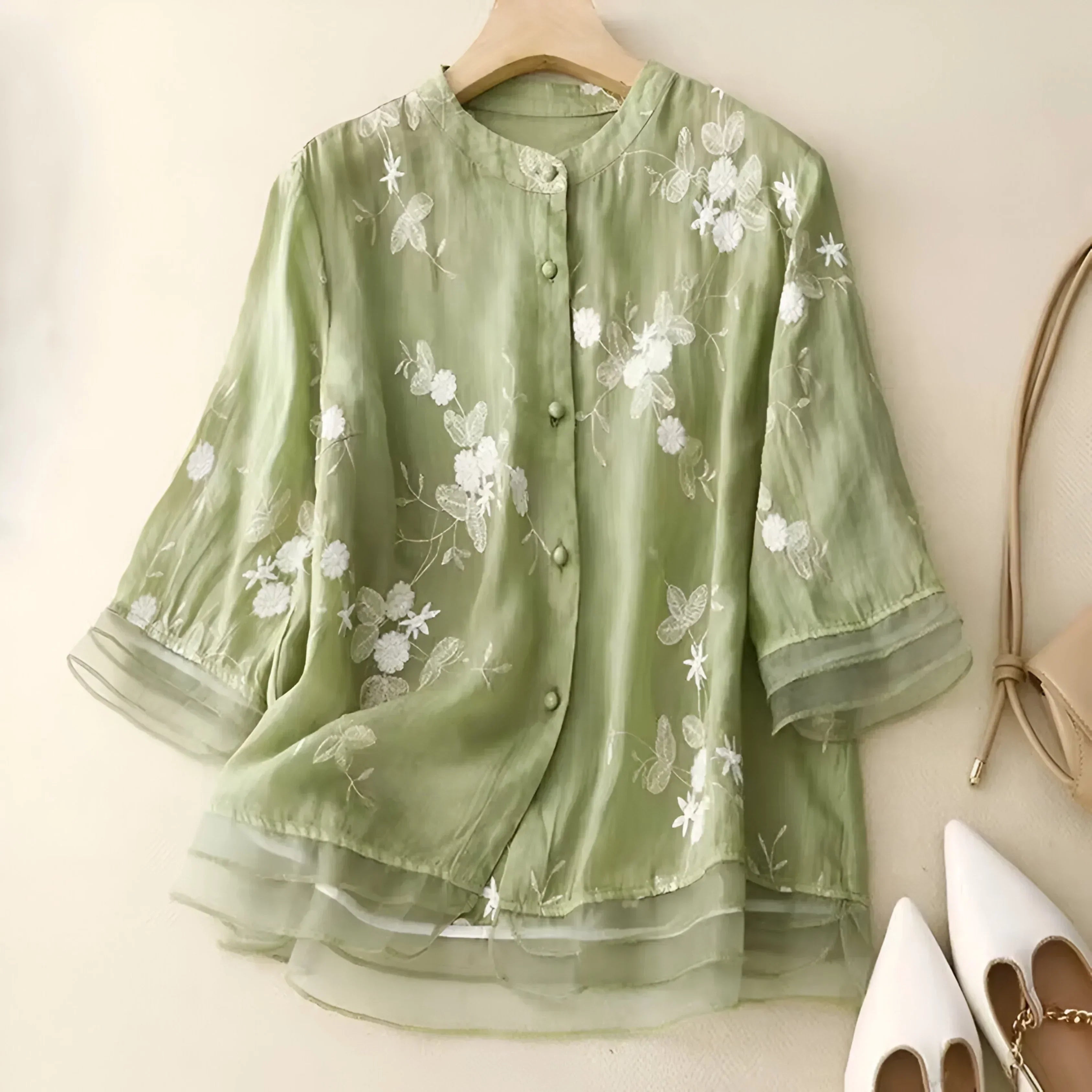 Emily | Top with embroidered flowers