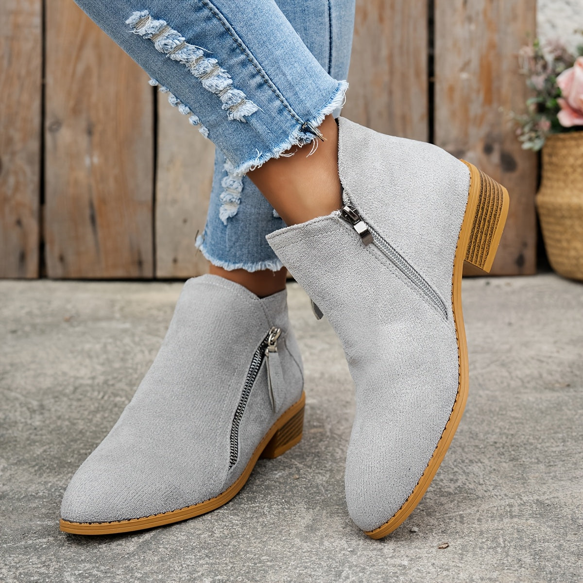 Amélia | Elegant ankle boots with side closure
