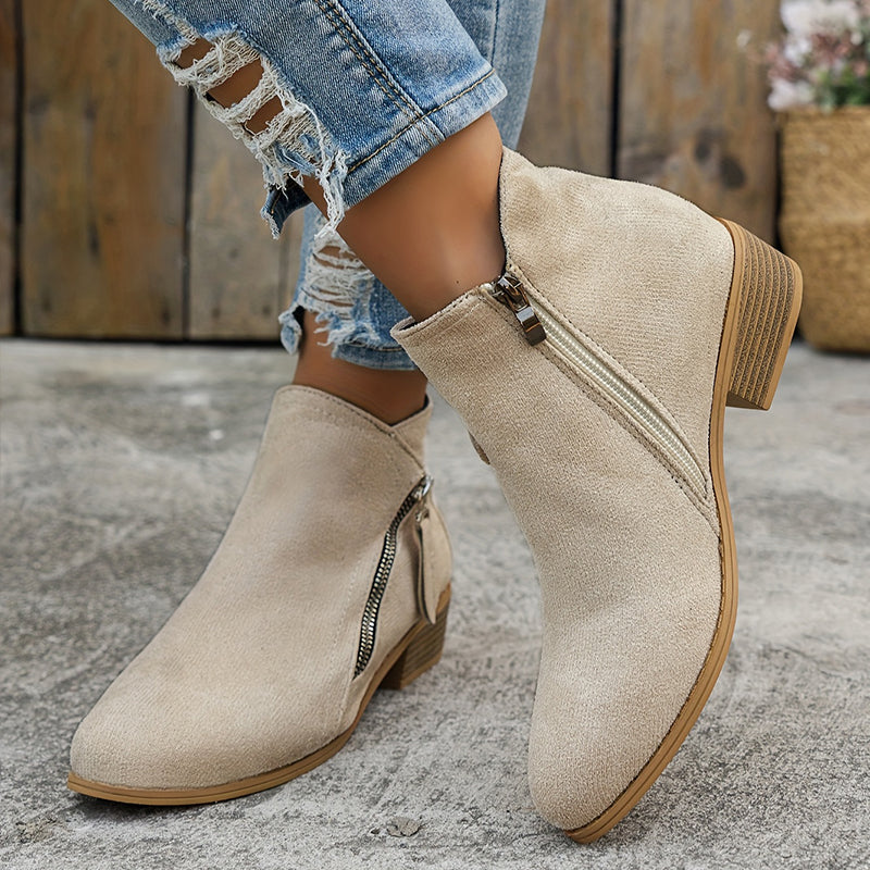 Amélia | Elegant ankle boots with side closure