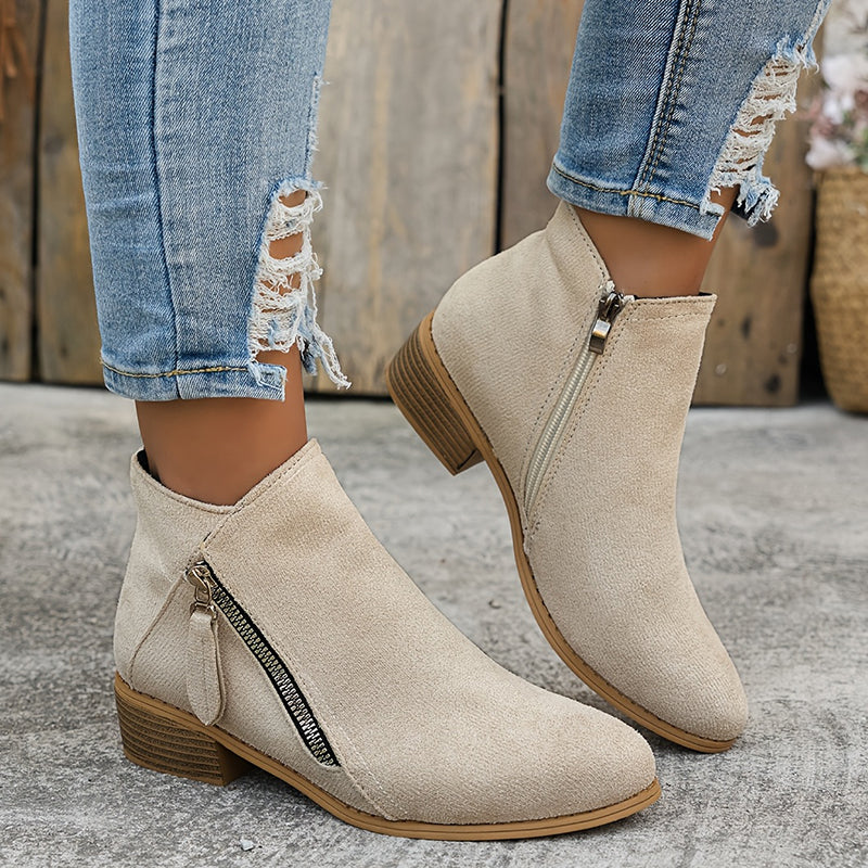 Amélia | Elegant ankle boots with side closure