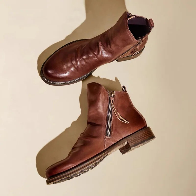 Matteo | Refined ankle boots with side closure
