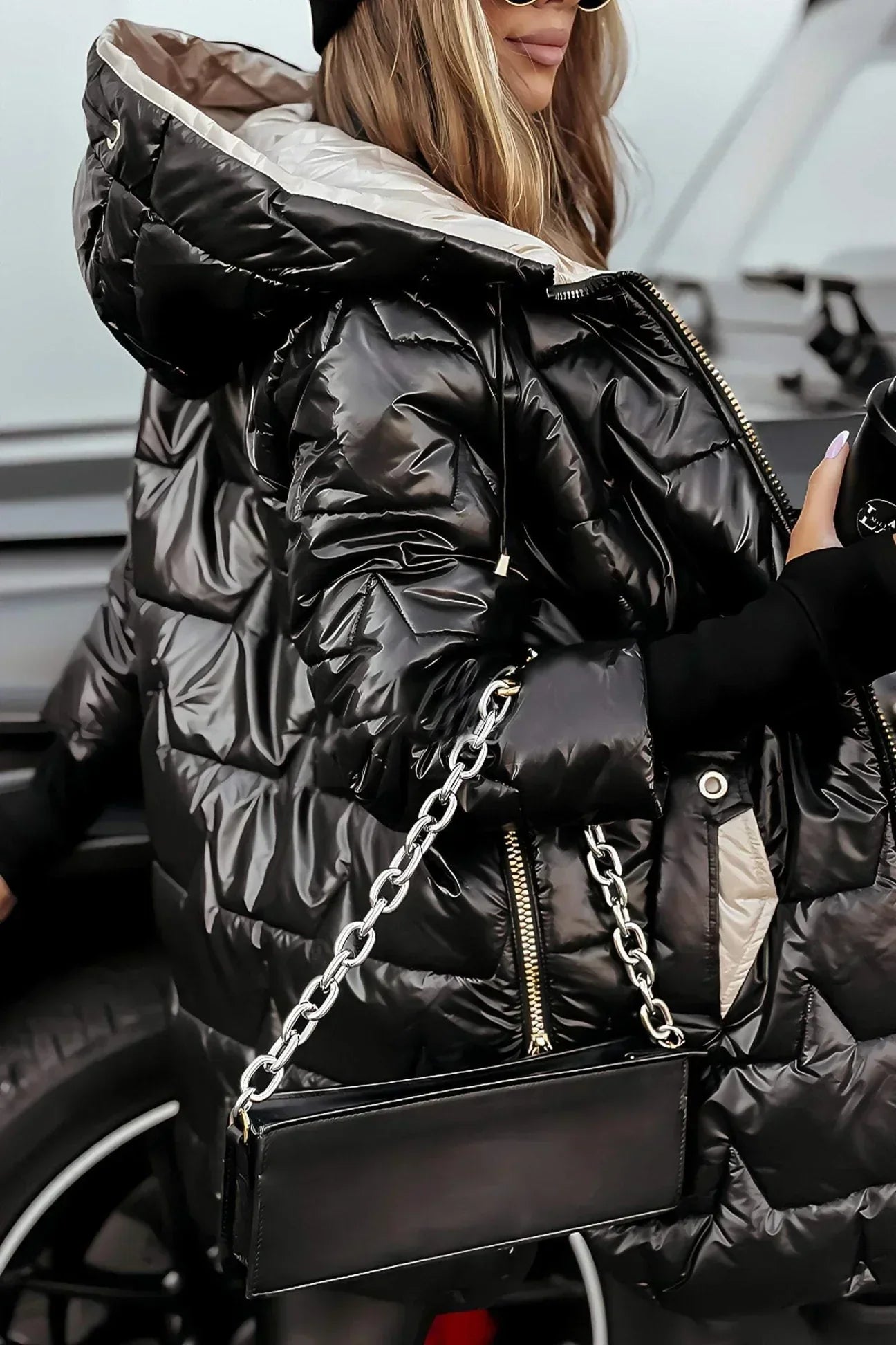Zephirine | Long, warm quilted jacket with wrap-around hood