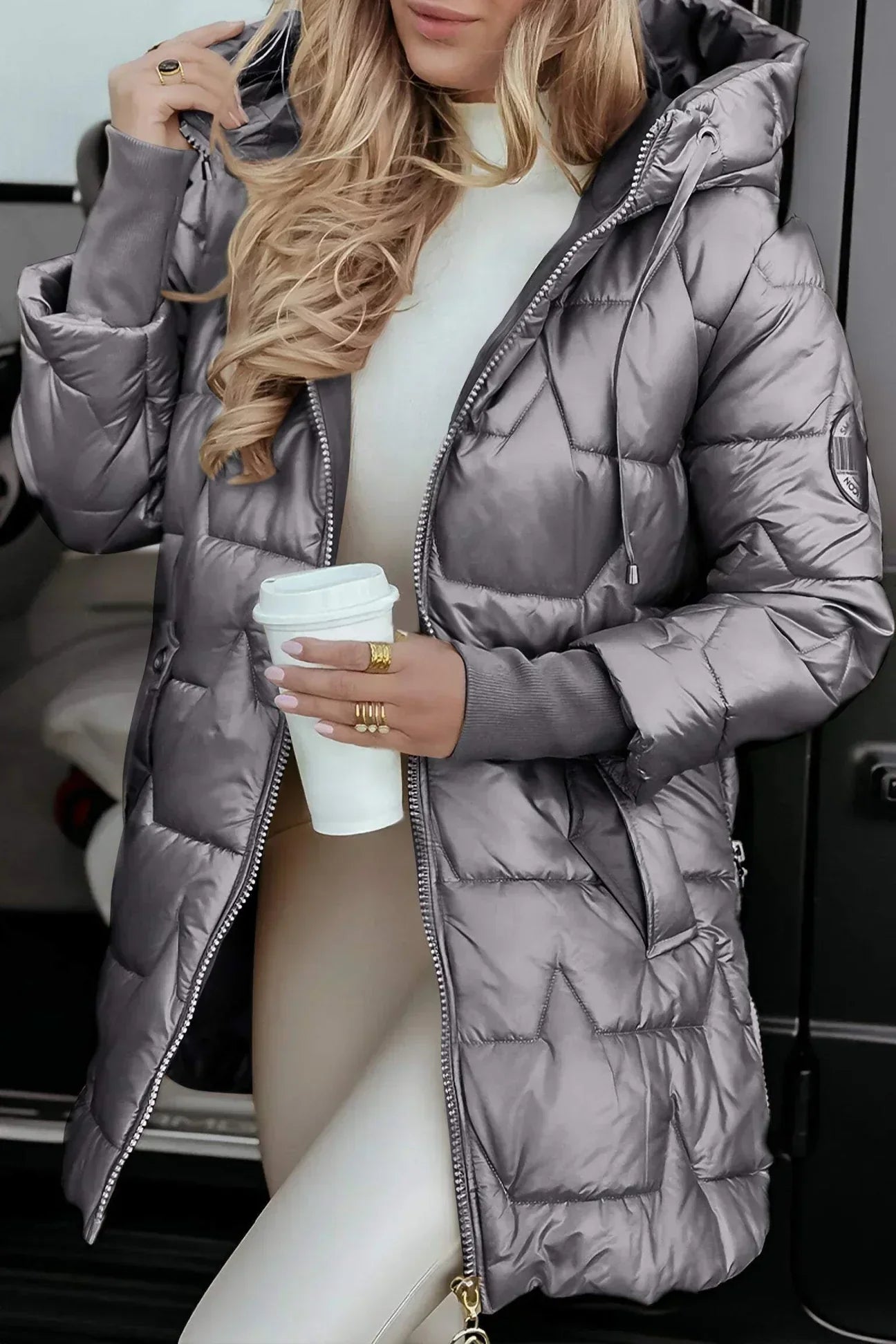 Zephirine | Long, warm quilted jacket with wrap-around hood