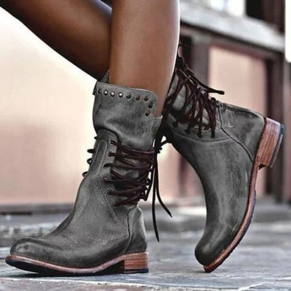 Linda | Cognac-colored lace-up shoes
