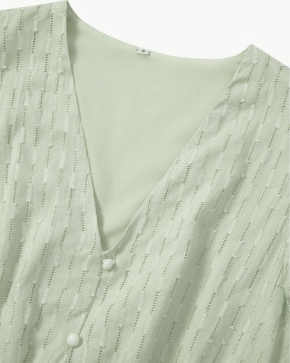 Belicia | Dress with V-neck and ruffled sleeves