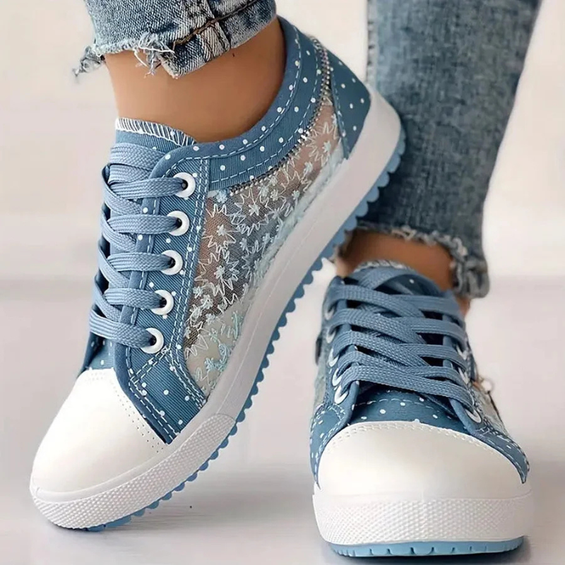 Lirio | Floral lace shoes with denim details