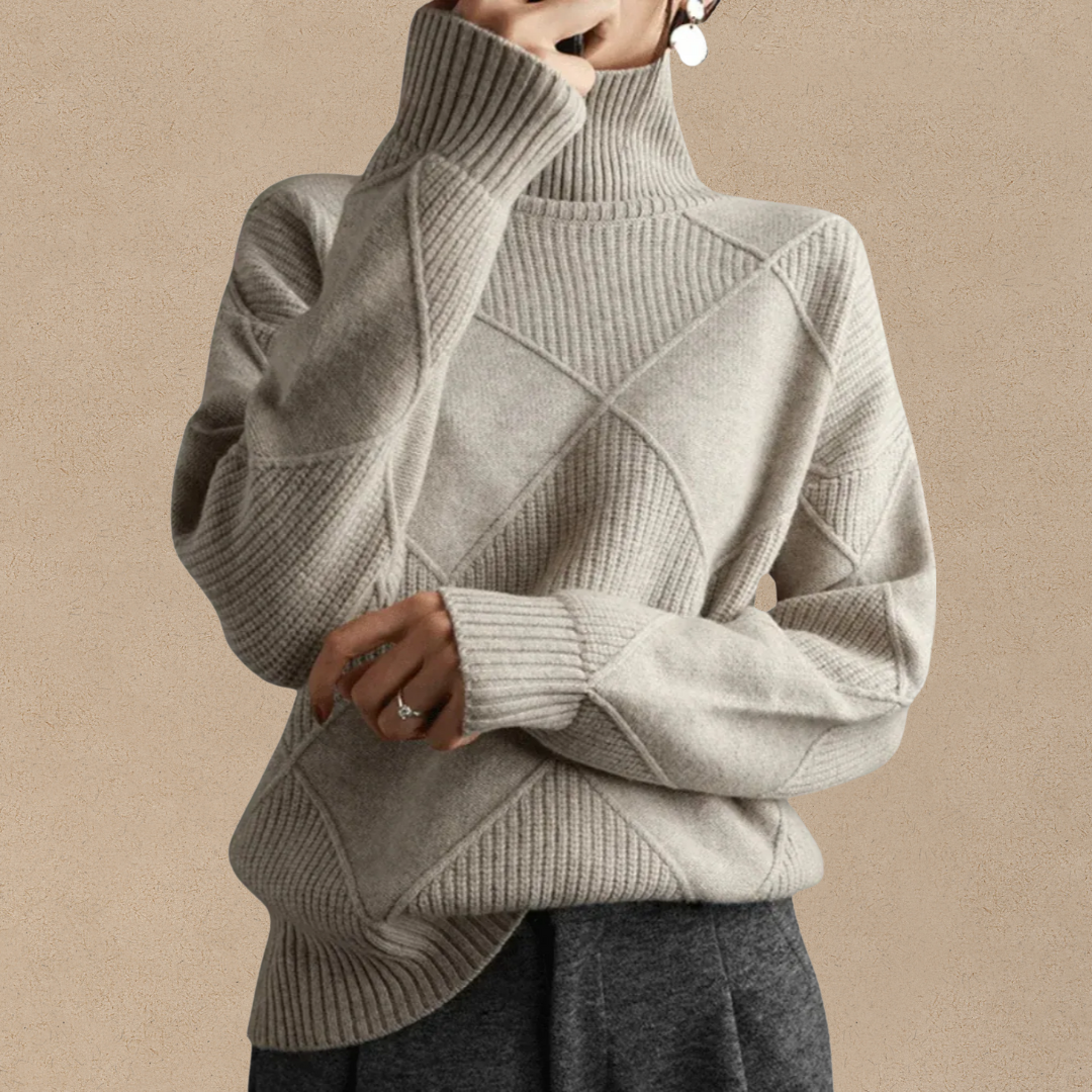 Maelis | Structured sweater with warm elegance