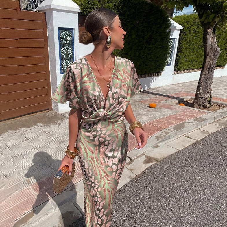 Yara | Elegant long dress with V-neck and crossover detail