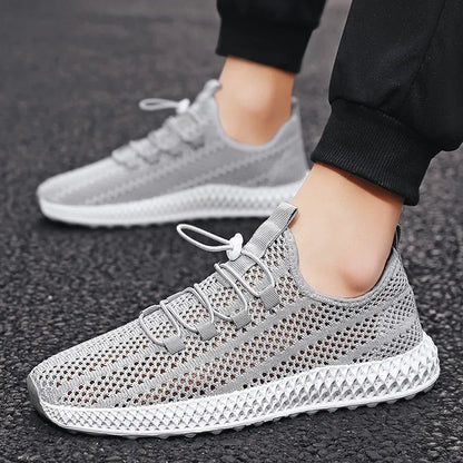 Ignis | White sneakers with contrasting sole