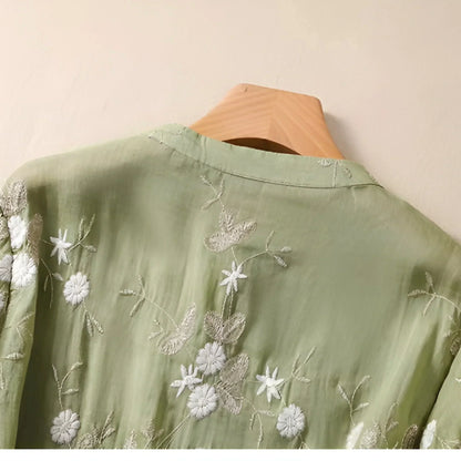Emily | Top with embroidered flowers