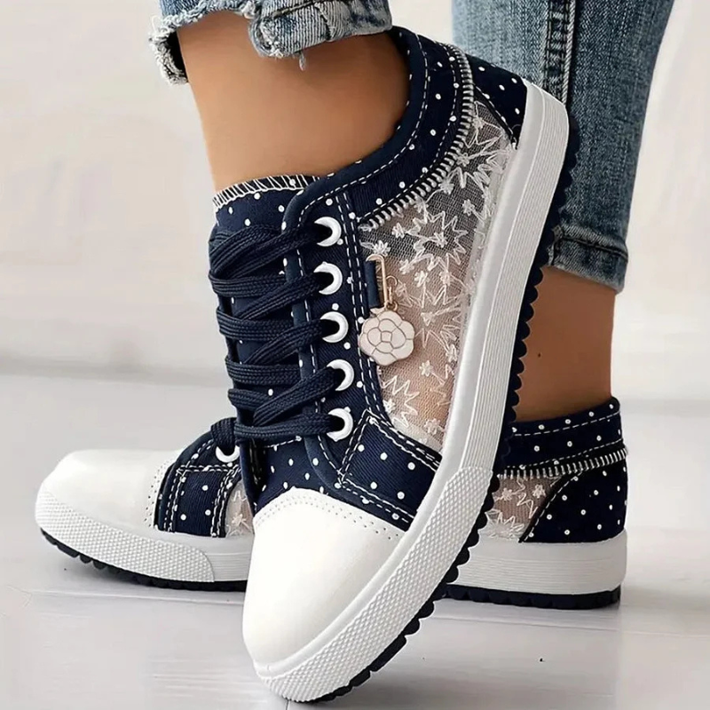 Lirio | Floral lace shoes with denim details