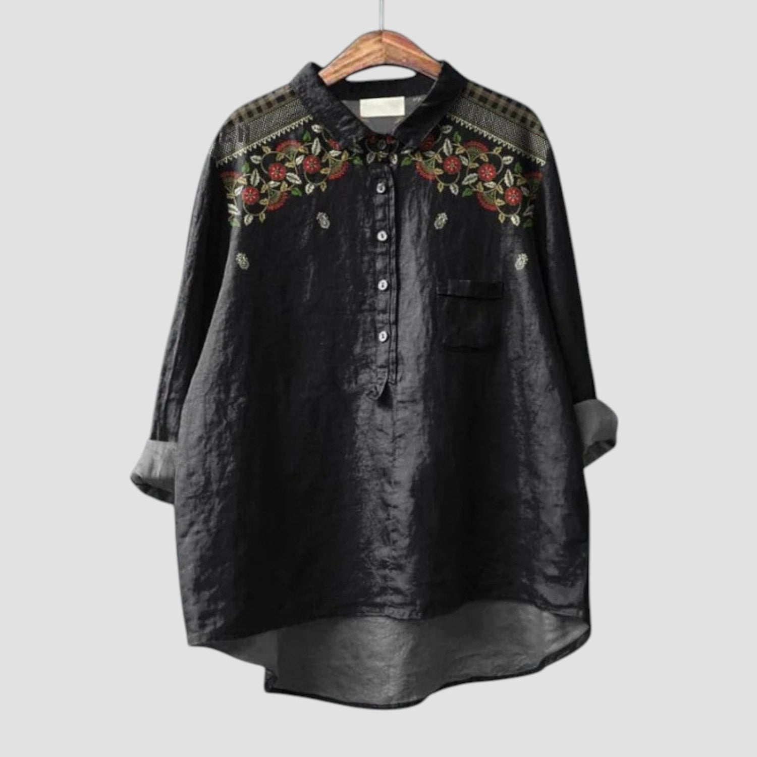 Carina | Black oversized shirt with floral embroidery