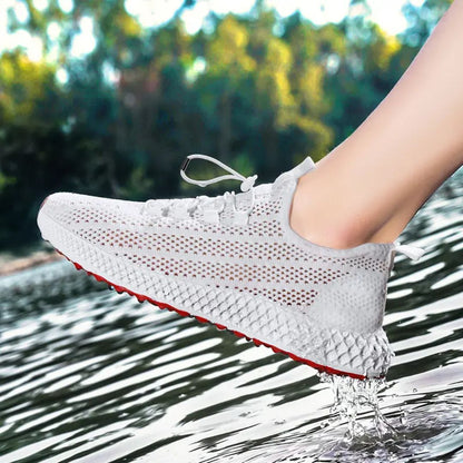 Ignis | White sneakers with contrasting sole