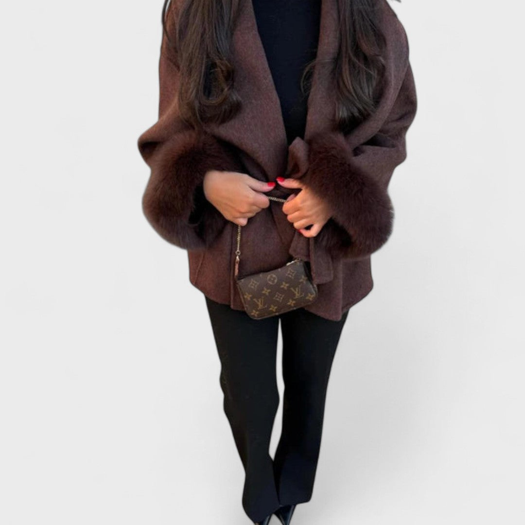 Isaline | Elegant coat with belt and faux fur trim