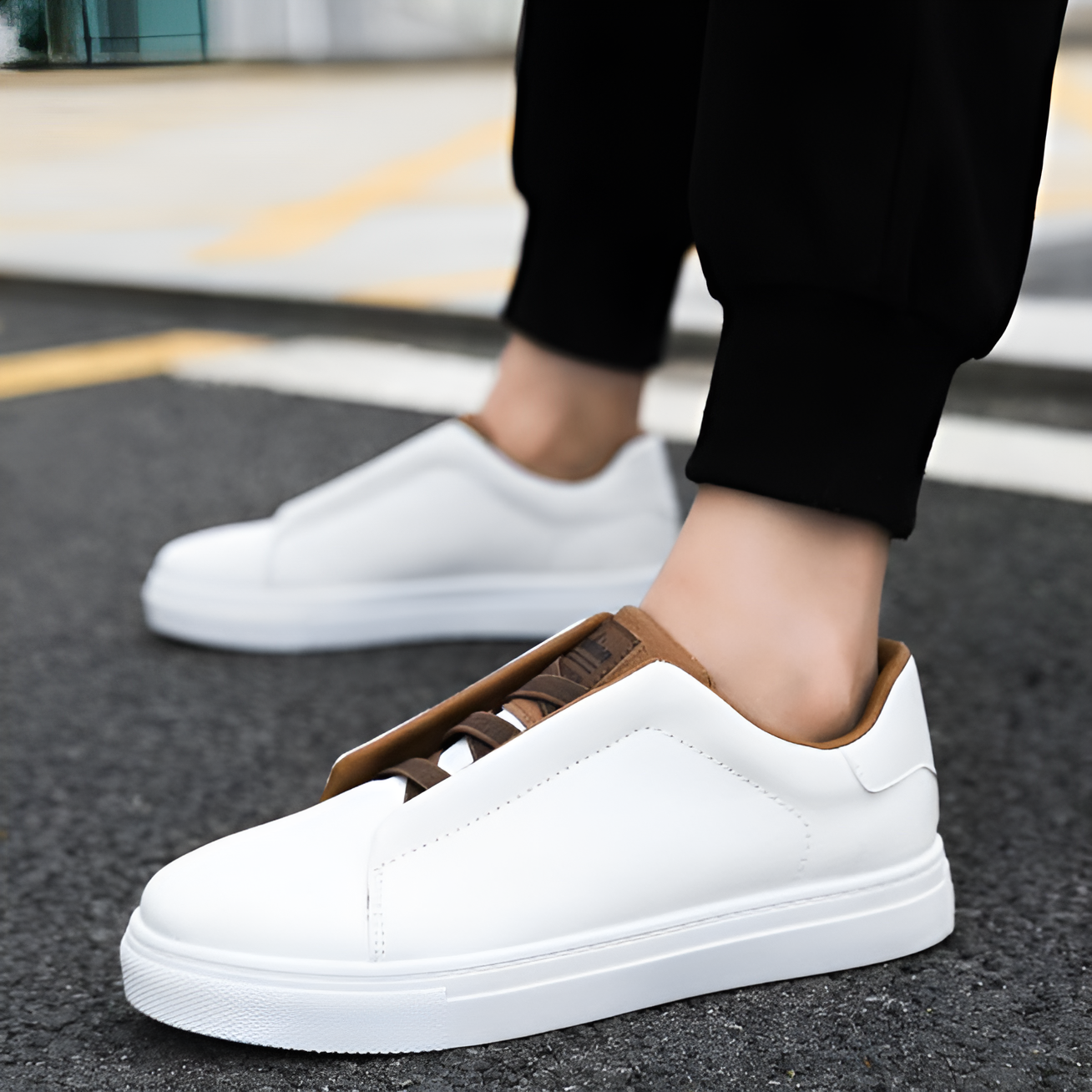 Bernardo | Elegant sneakers with a minimalist design