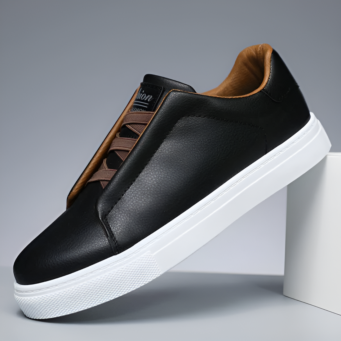 Bernardo | Elegant sneakers with a minimalist design