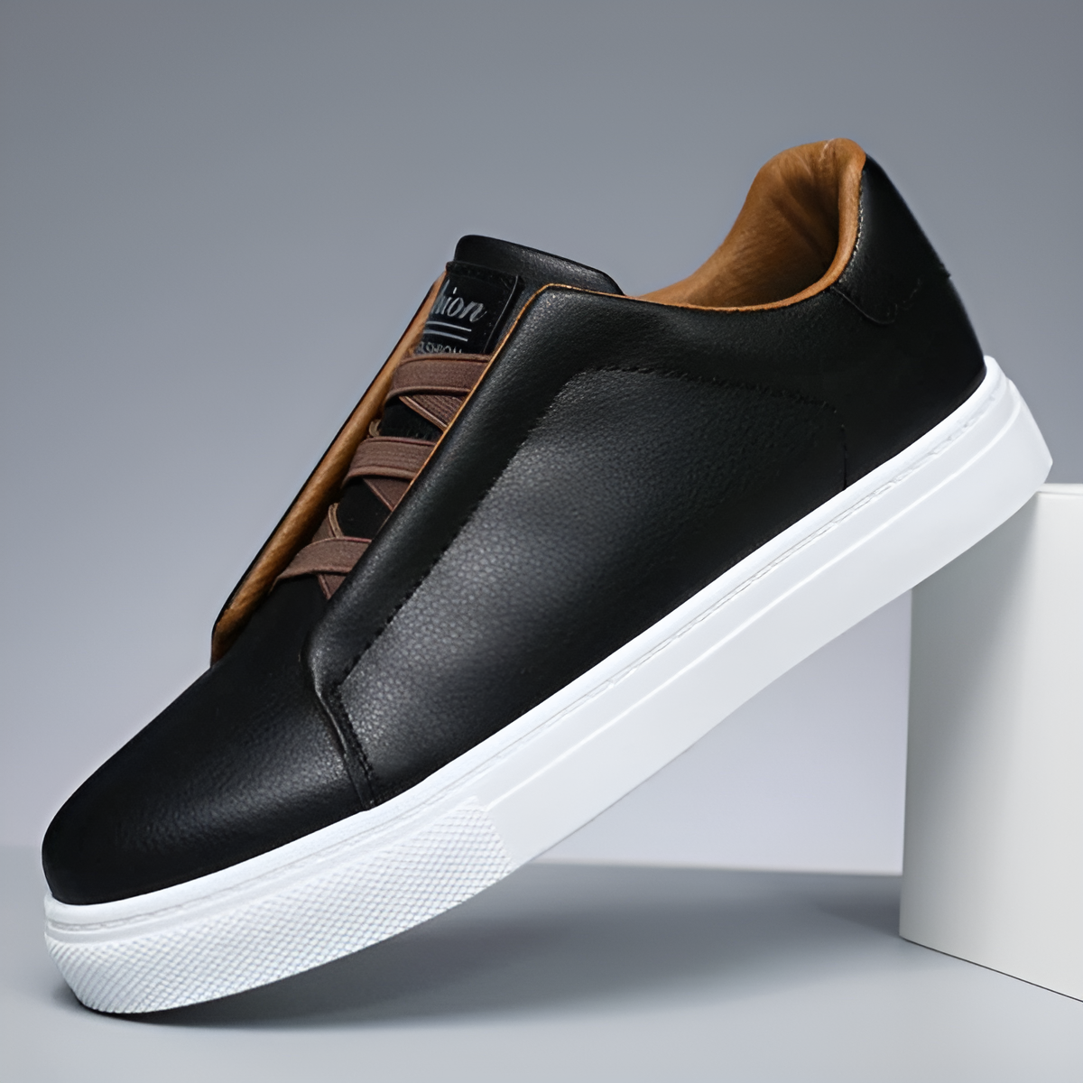Bernardo | Elegant sneakers with a minimalist design