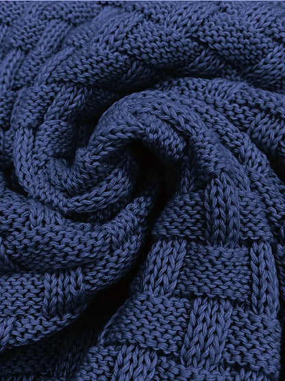 Demetrio | Sweater with button at the back of the neck
