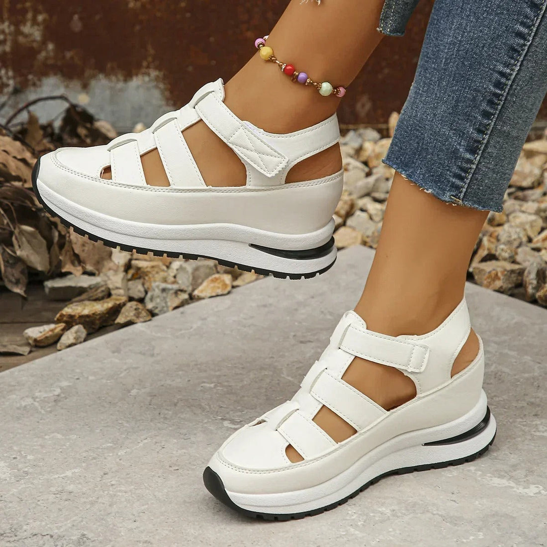 Valeria | Platform sports sandals with crossed straps