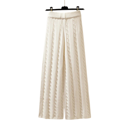 Almudena | Comfortable and warm fabric set