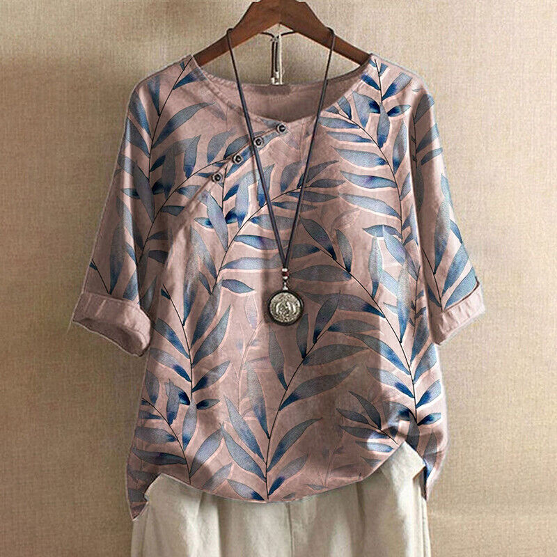 Claudine | Blouse with button details and leaf pattern