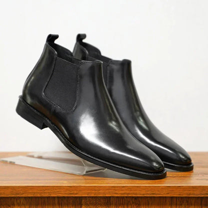 Raphaël | Chelsea boots with absolute simplicity